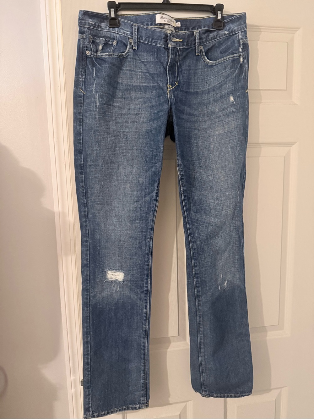 Abercrombie & Fitch Women’s Light Wash Skinny Jeans